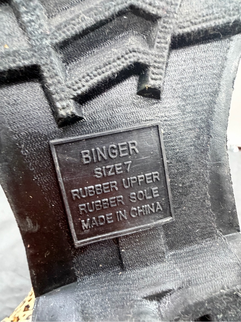 EUC Binger Cheetah Rain Boots - Picture 10 of 10